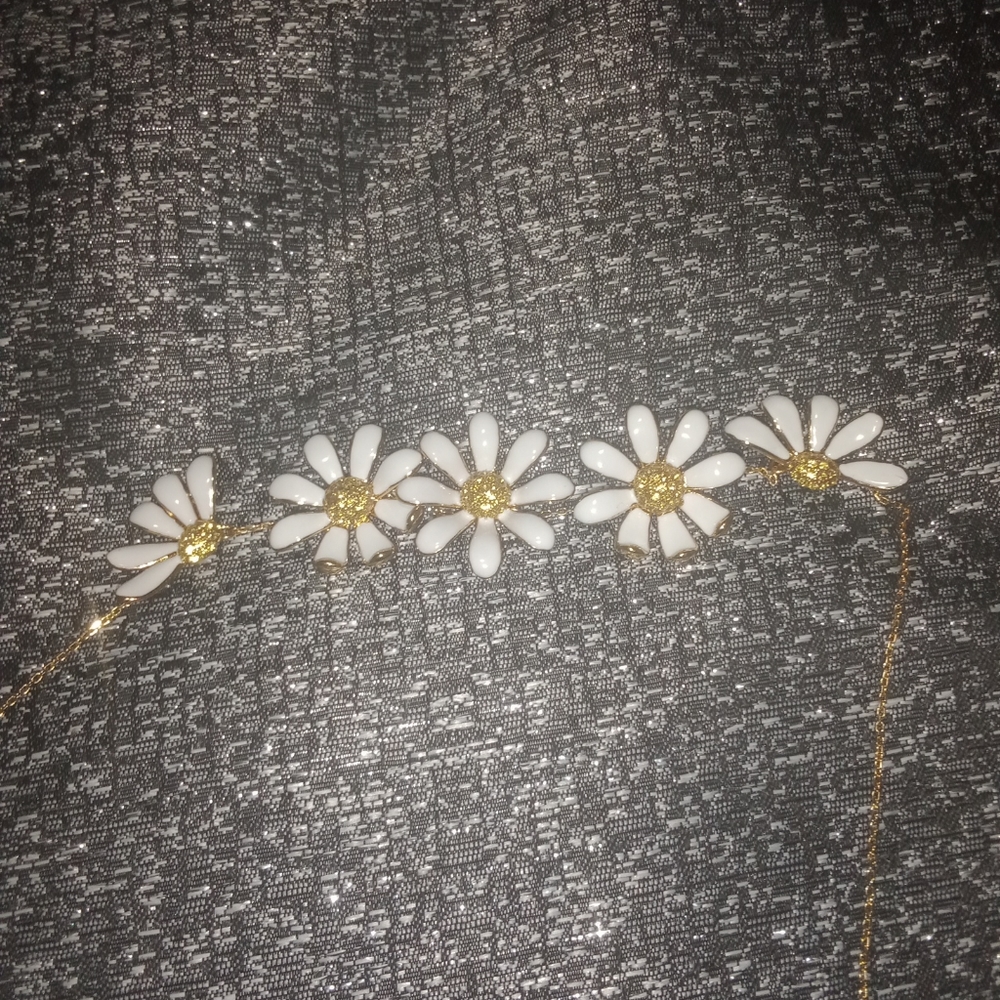 Kate Spade Dazzling Daisy Necklace